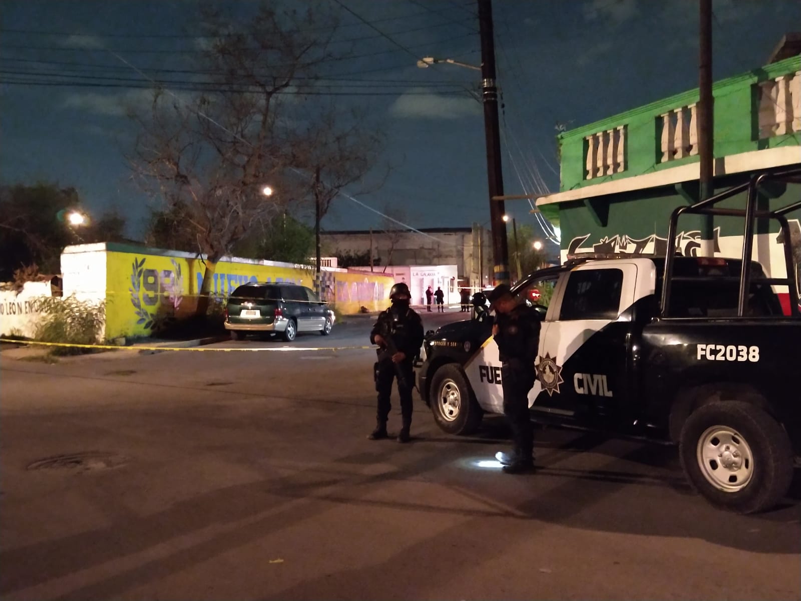 Atacan a balazos a hombre mientras ingería bebidas alcohólicas en la colonia Constituyentes del 57