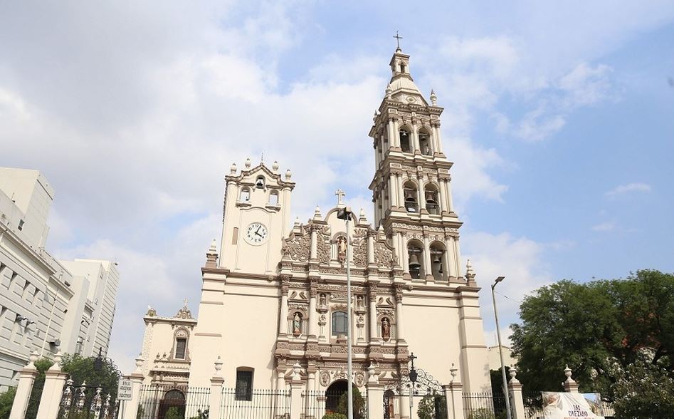 Anuncia arzobispo de Monterrey reducción de aforo en iglesias ante repunte de Covid-19