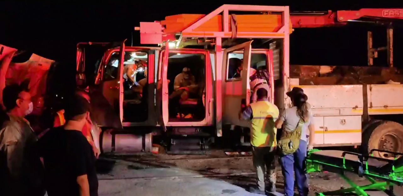Cuatro trabajadores de Ferromex gravemente lesionados tras choque de trenes en Cadereyta