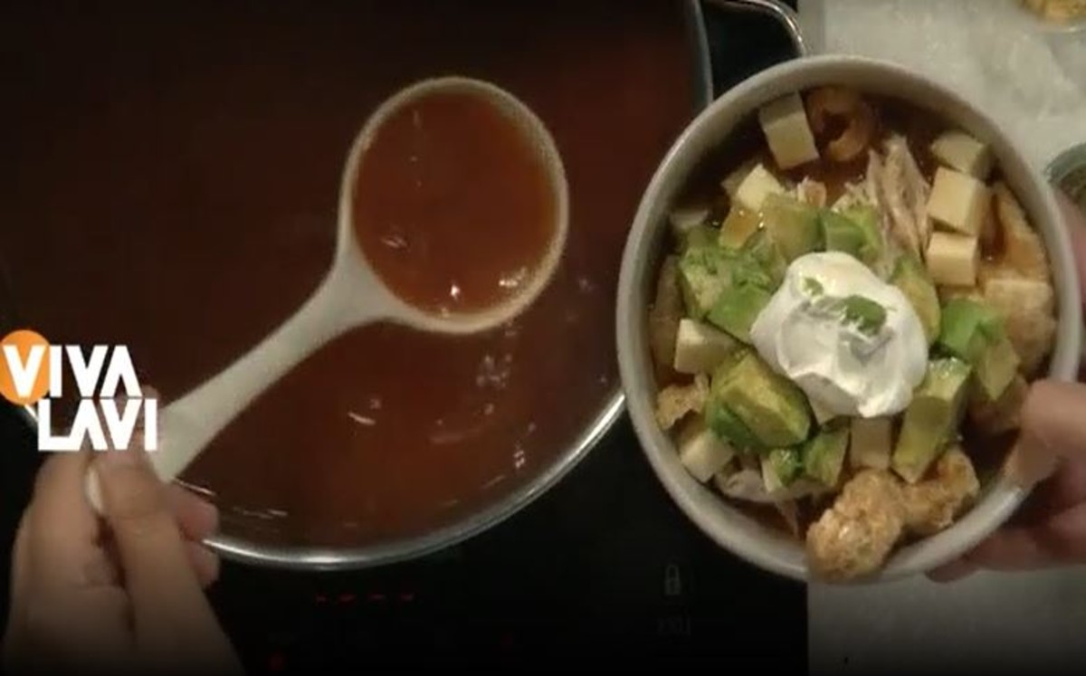 Aprende a preparar una rica sopa azteca (VIDEO)