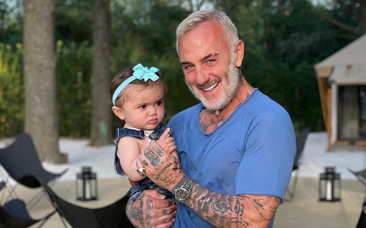 Gianluca Vacchi celebra cumpleaños cambiando de look en honor a su hija Blu Jerusalema