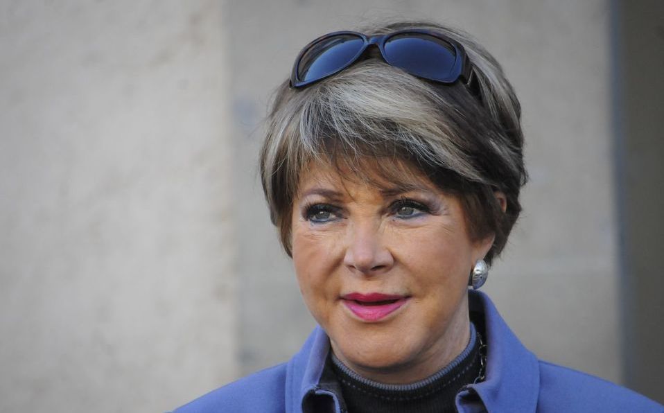 “No están solos”: Lolita Ayala extiende su apoyo a personas que sufren de gargajos atorados