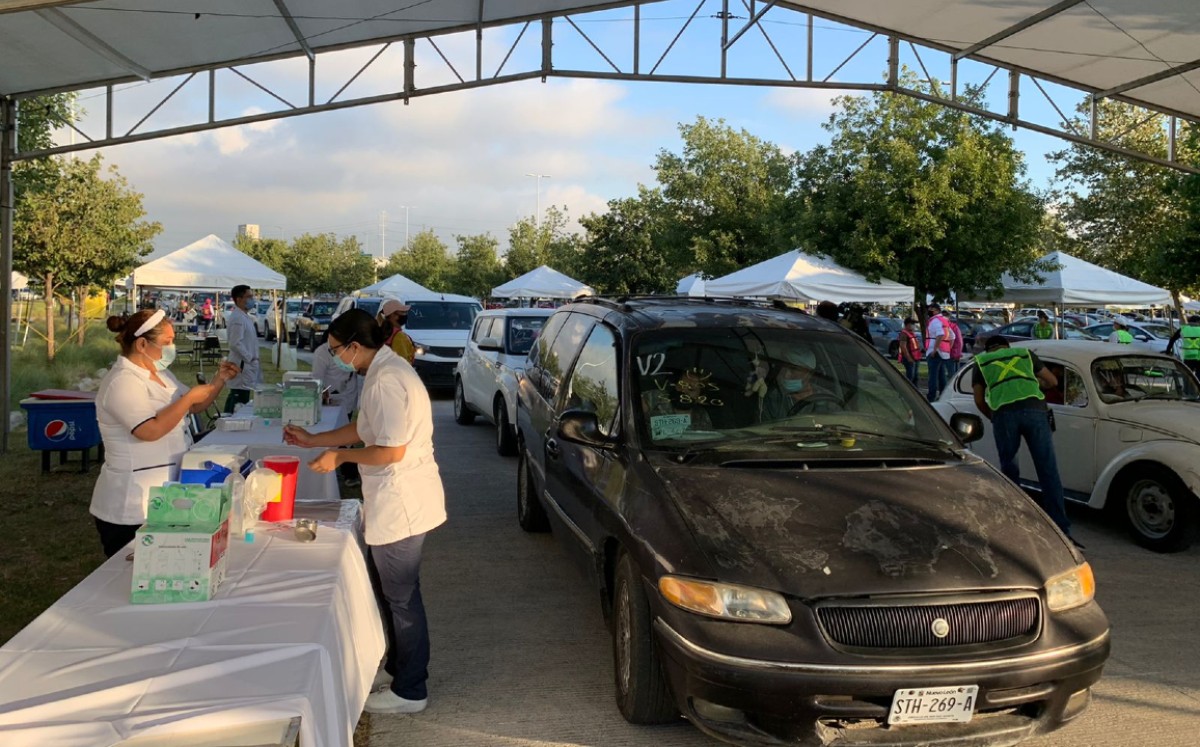 Tras larga espera, inicia vacunación anticovid para mayores de 30 años en Guadalupe