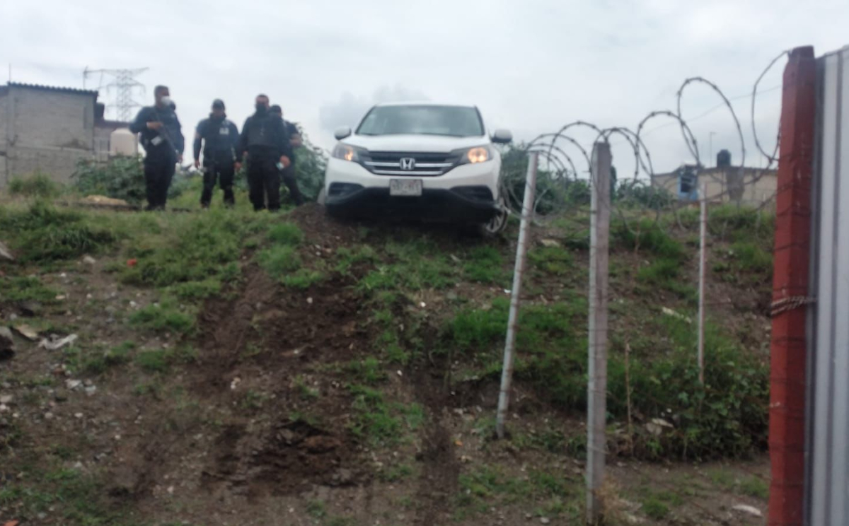 Asesinan a un hombre a bordo de una camioneta en Ecatepec

 