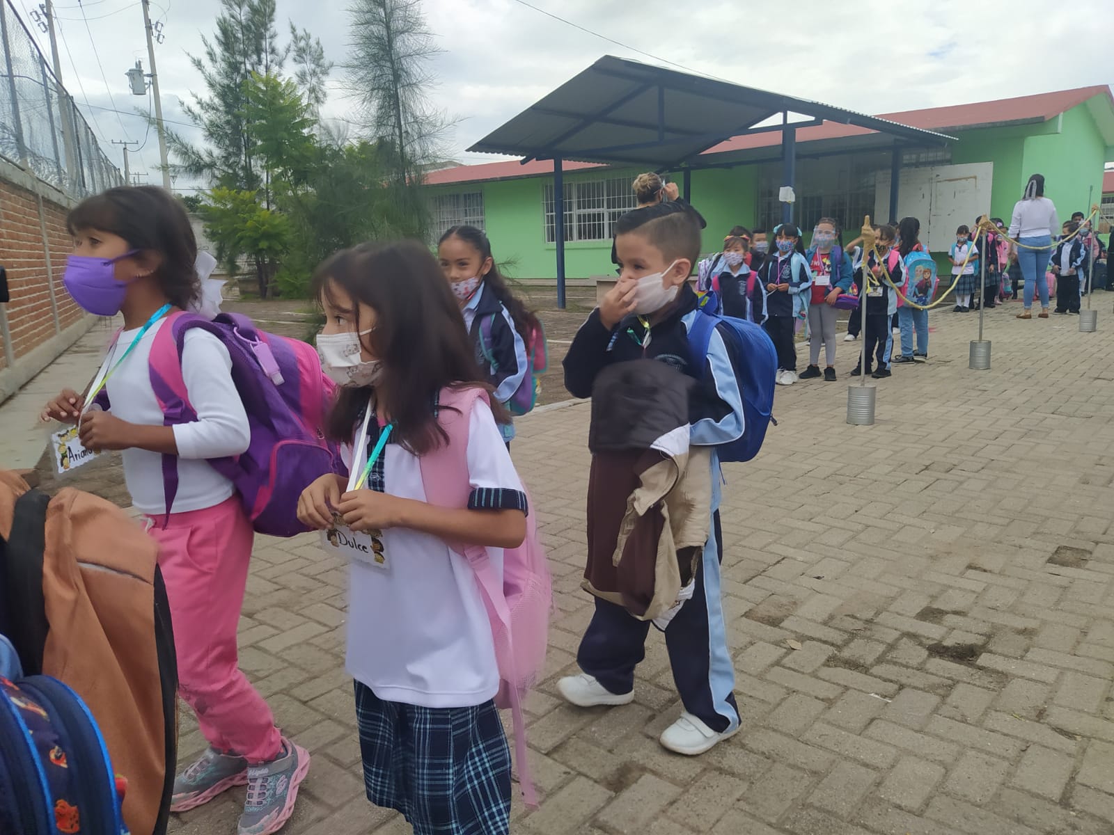 Telediario Media Por grupos y con horarios diferentes, ahora son algunos de los protocolos de las escuelas de León 