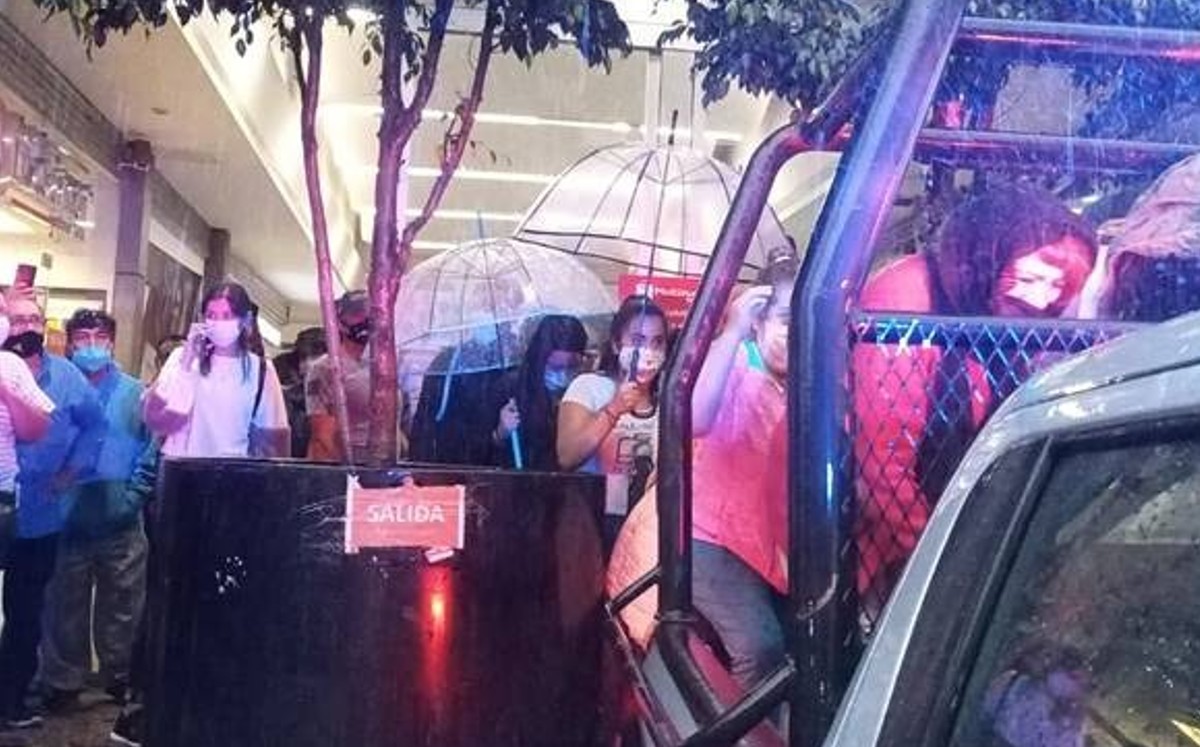 Lluvias e inundaciones colapsan Ecatepec; arrastra y mata a dos personas