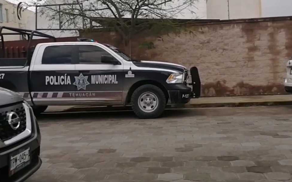Cuatro policías heridos tras volcadura de patrulla en Nicolás Bravo