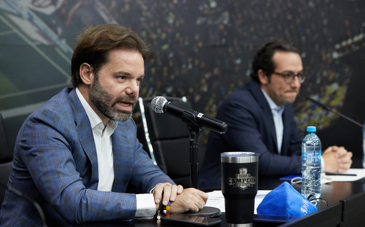Tigres apostaría con Rayados apadrinar una escuela