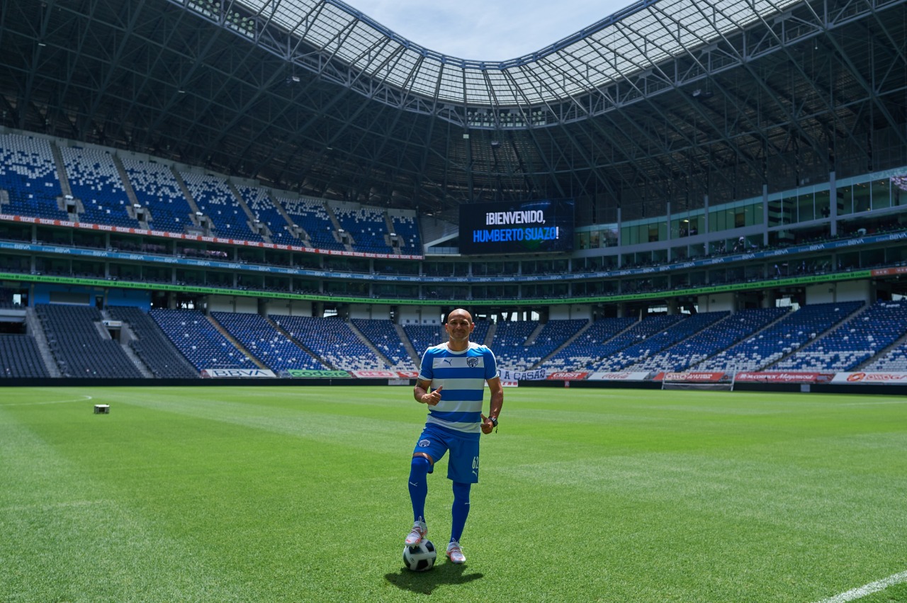 Emociona Suazo en Raya2