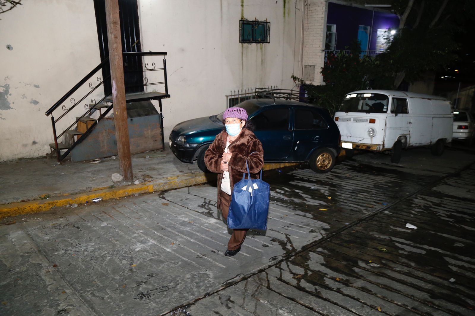 Por ruidos en la roca, vecinos desalojan sus hogares en cerro del Chiquihuite