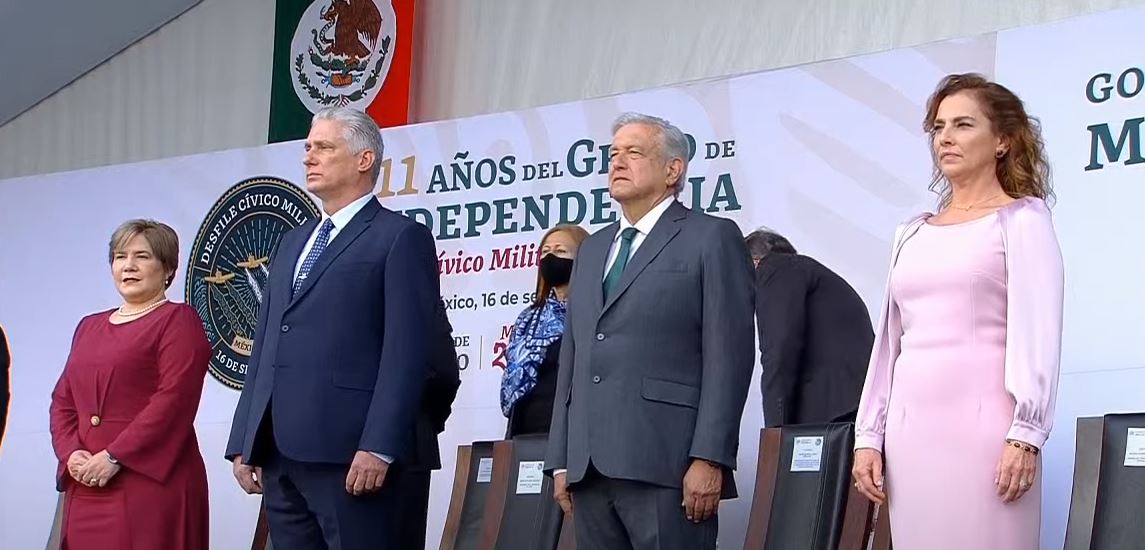 Realizan Desfile Militar por 211 aniversario de Independencia de México | Minuto a minuto