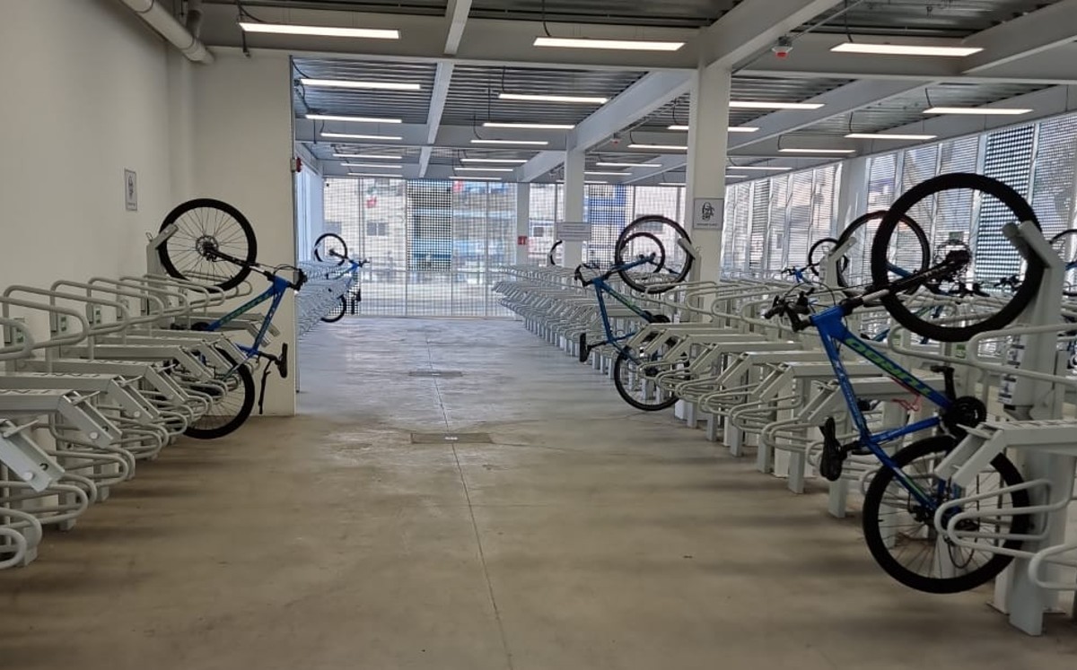 Inauguran biciestacionamiento Escuadrón 201 en Iztapalapa