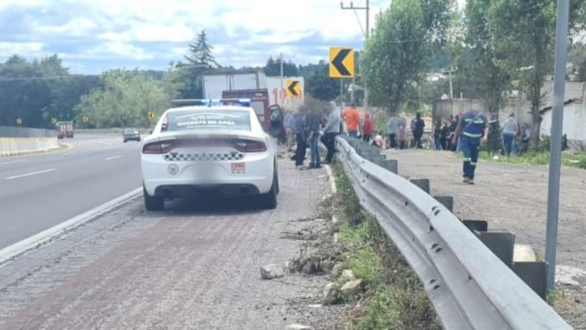 Mueren tres personas en choque sobre la autopista México-Puebla