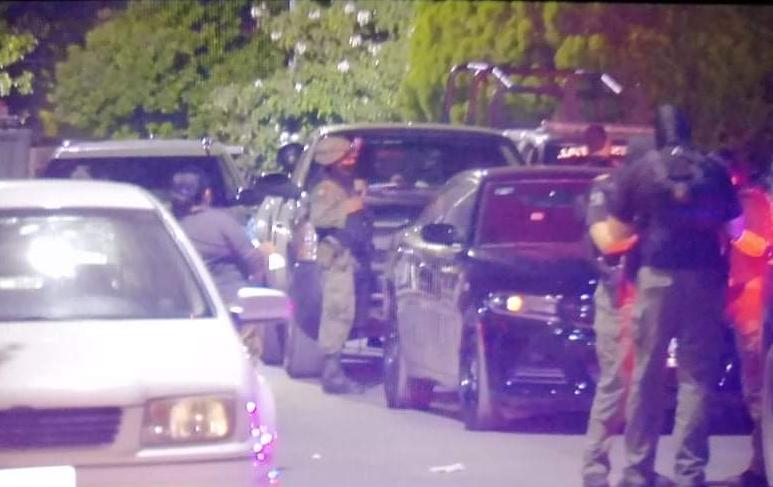 Decomisan droga y detienen a mujer durante cateos en Guadalupe y Cadereyta