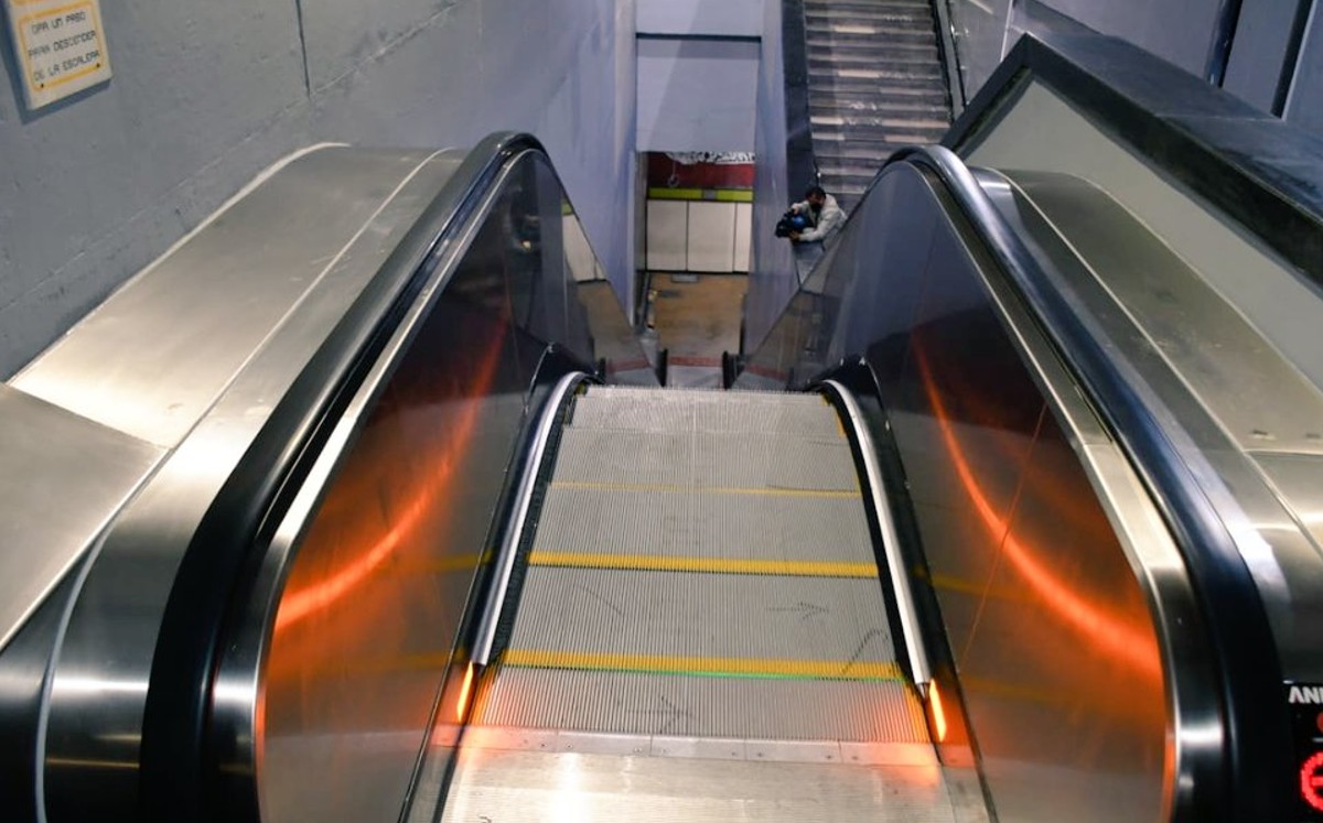 ¡Ya sirven de nuevo! Inauguran escaleras eléctricas del Metro Copilco; dañadas por orina