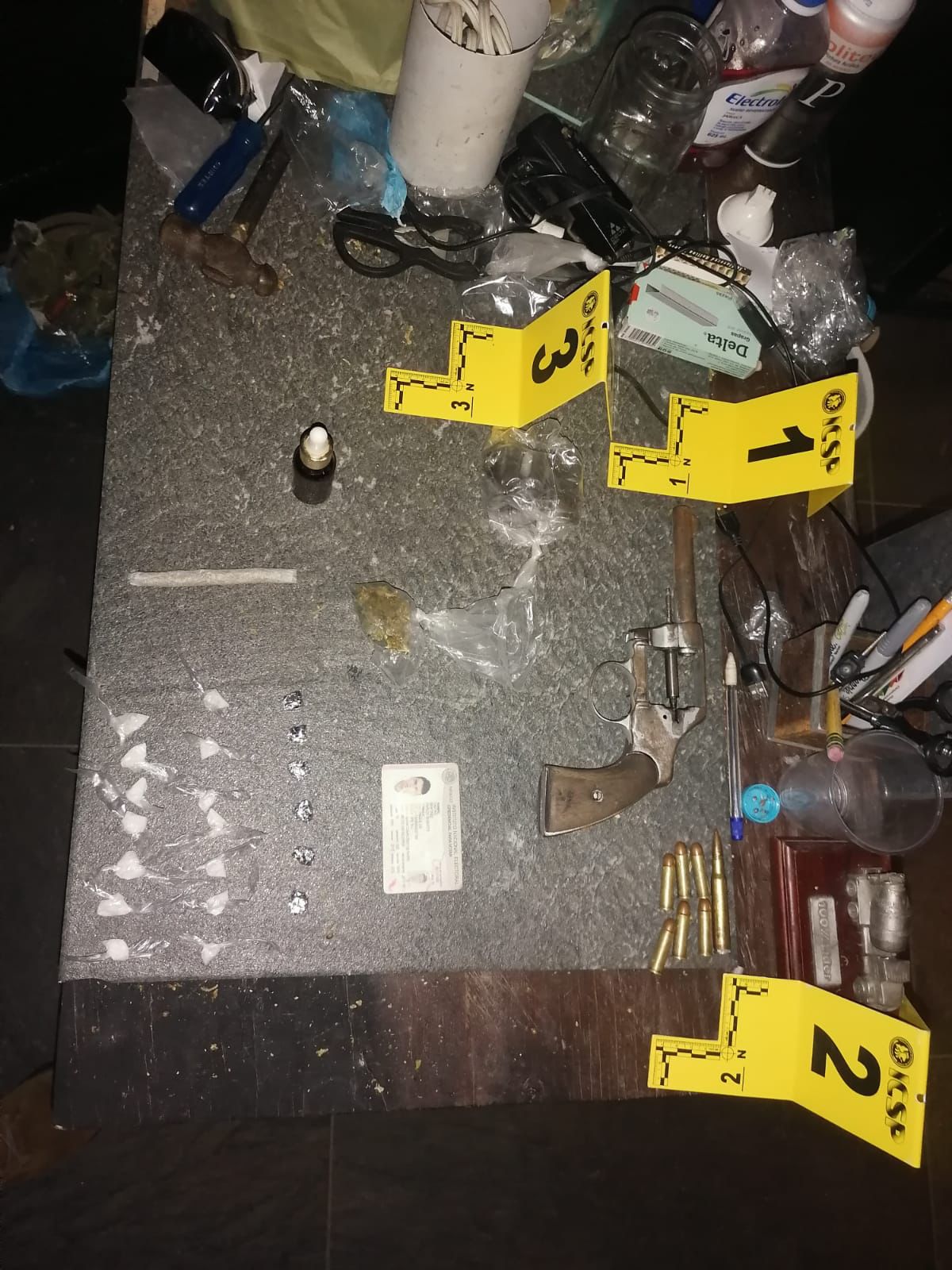 Decomisan en cateo dosis de diferentes drogas en Guadalupe