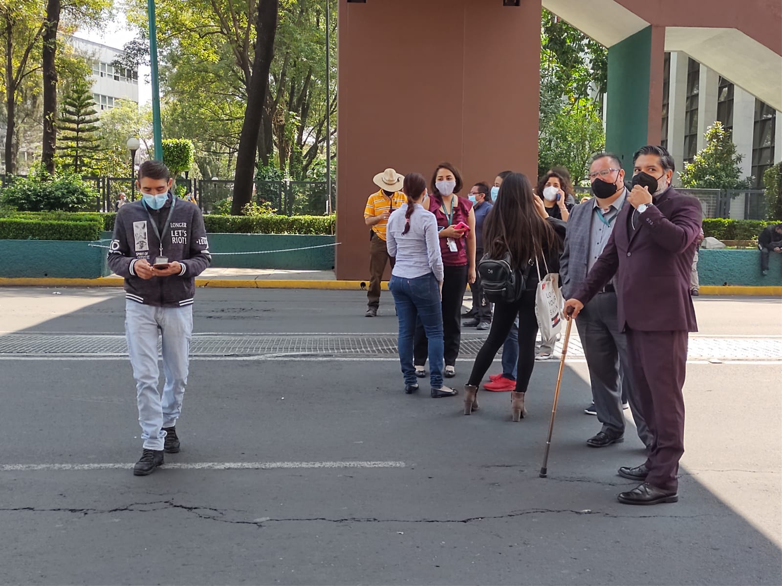Trabajadores del Poder Judicial bloquean accesos a juzgados en CdMx