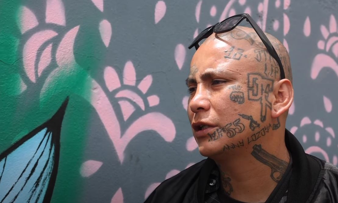 Youtuber documenta la vida de los cholos en México