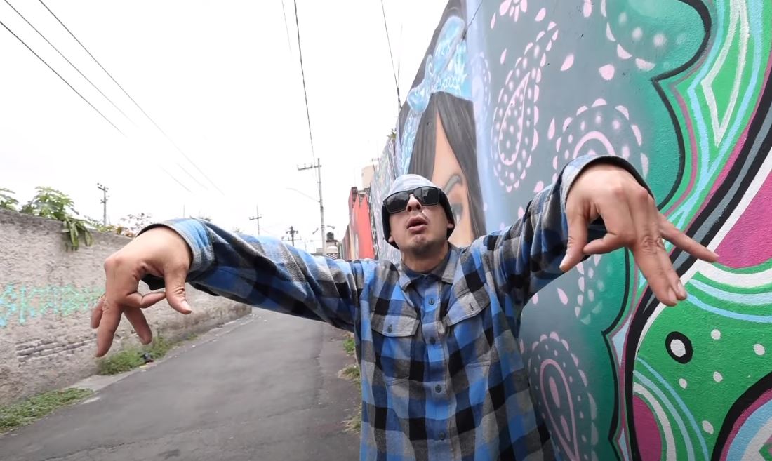 Youtuber documenta la vida de los cholos en México