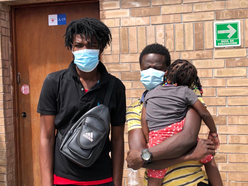 "Trabajando soy feliz, no quiero vivir en la calle": haitianos buscan oportunidades en Monterrey