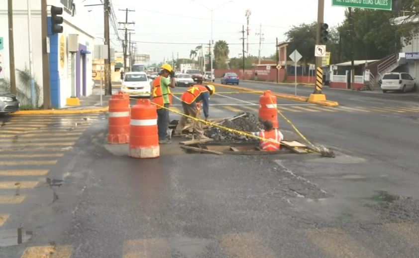 Obra obstruye parcialmente avenida Arturo B de la Garza en San Nicolás