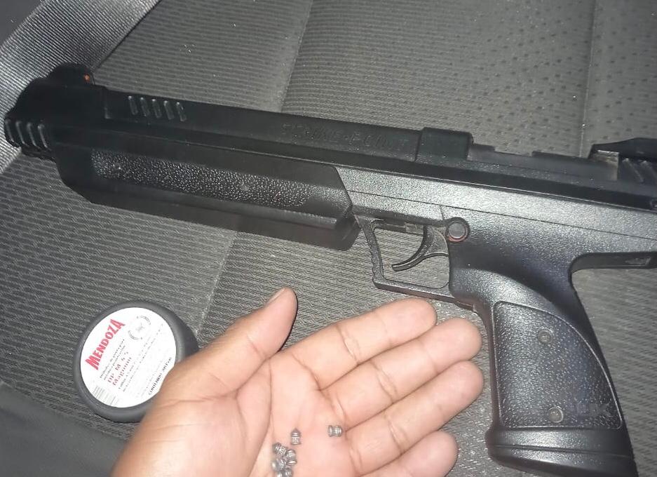 Detienen a hombre por herir a niño de 3 años con arma de postas en Escobedo