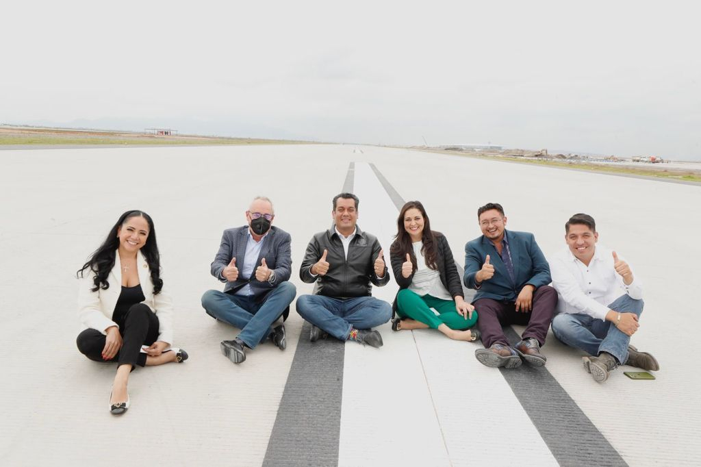 Diputados se dan una “vueltecita” por aeropuerto Felipe Ángeles en avión del ejército desde CdMx