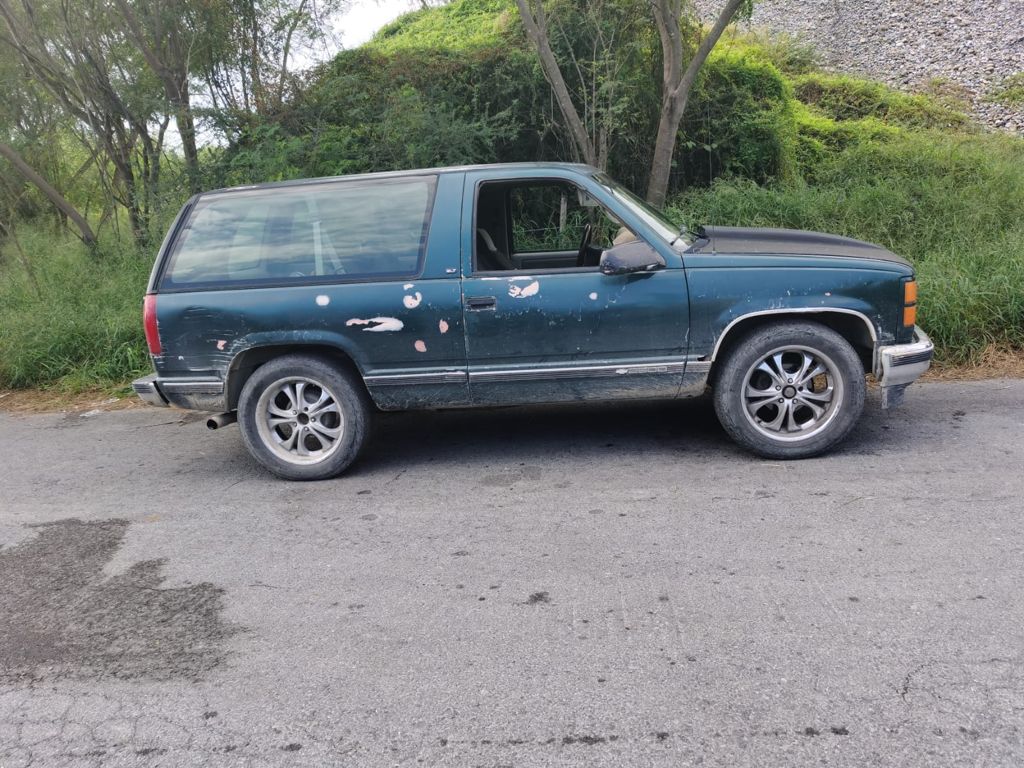 Rescatan a 12 migrantes y detienen a tres "polleros" en Cadereyta