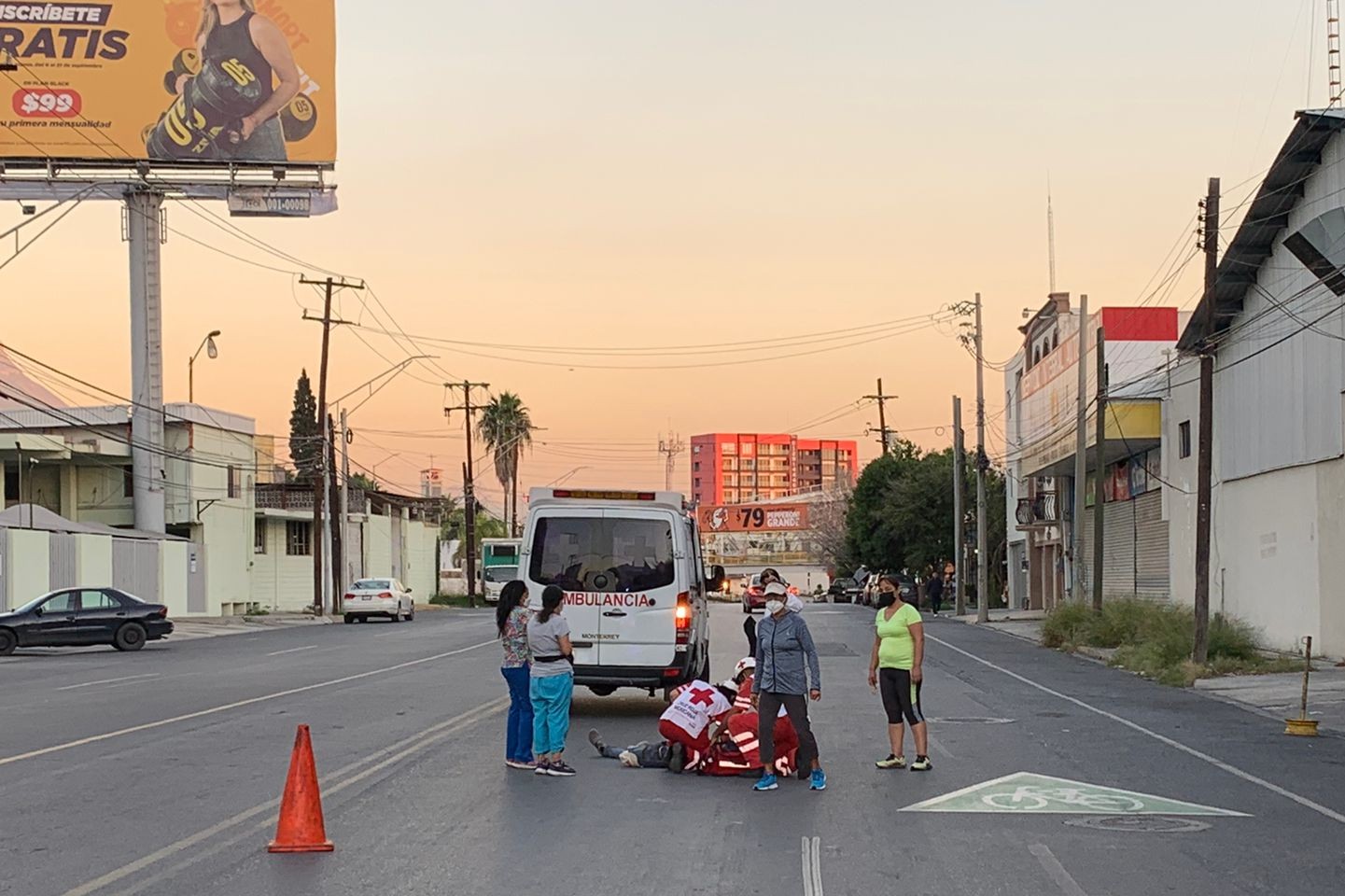 Hombre de la tercera edad lesionado tras ser atropellado al sur de Monterrey