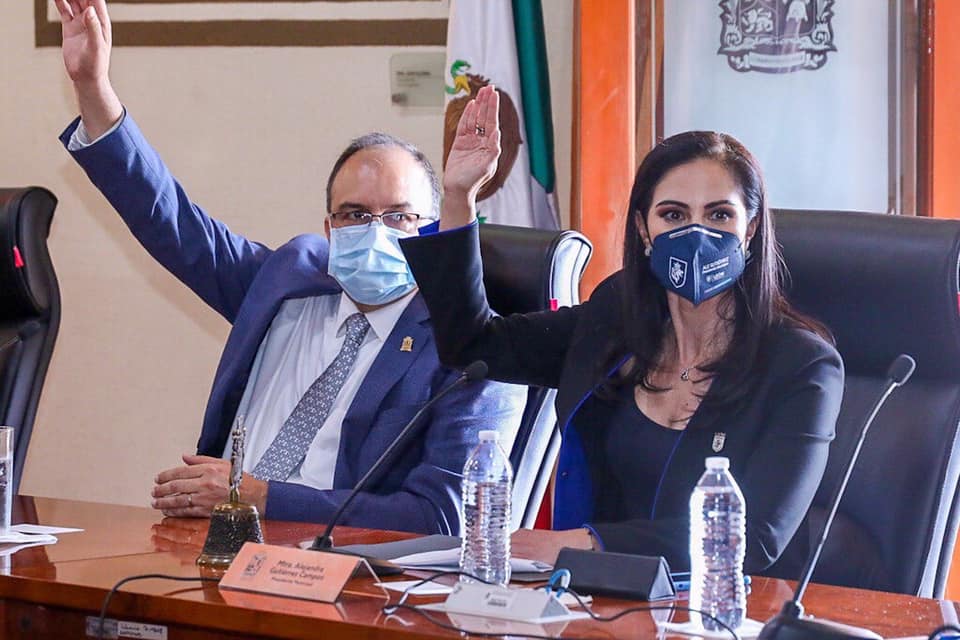 Encabeza Ale Gutiérrez su primera sesión de Ayuntamiento