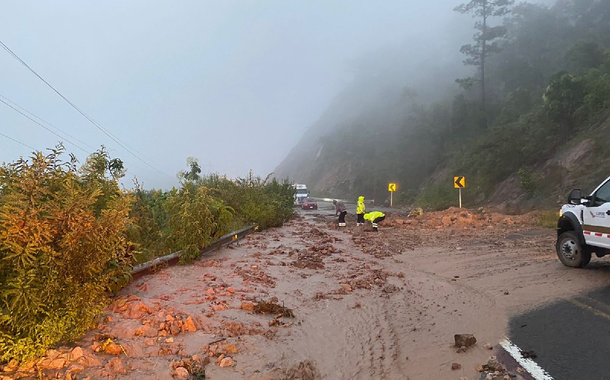 "Pamela" causó derrumbes en la Supercarretera Durango-Mazatlán y en la Libre 