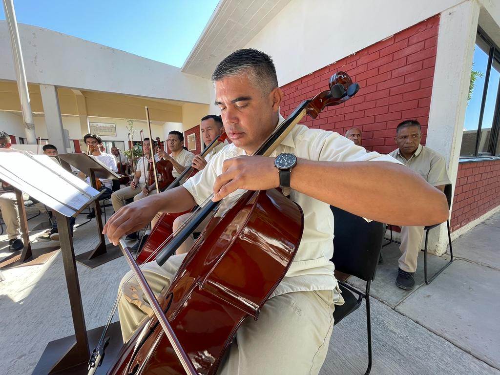 De criminales a músicos; nace en Torreón primer filarmónica en un penal