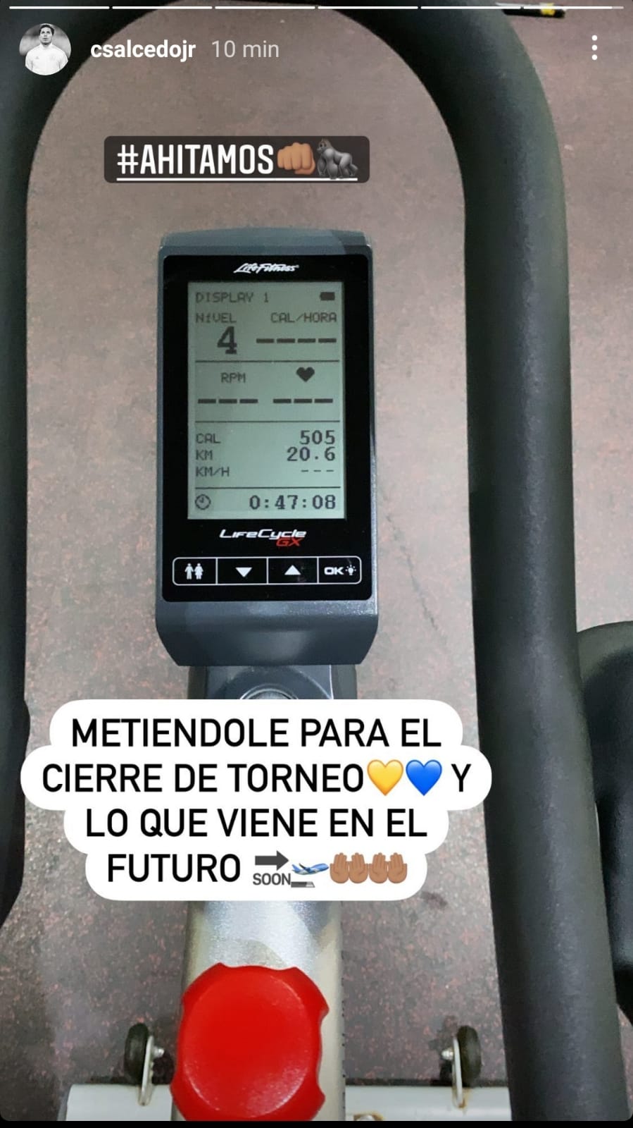 Carlos Salcedo sorprende con misterioso post