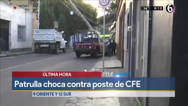 PUEBLA. CHOCA POLICÍA ESTATAL CONTRA POSTE CFE
