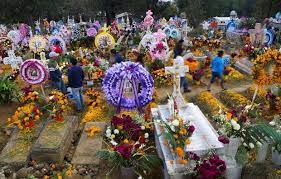 ¿Cómo se vive la tradición del Día de Muertos en otros países?