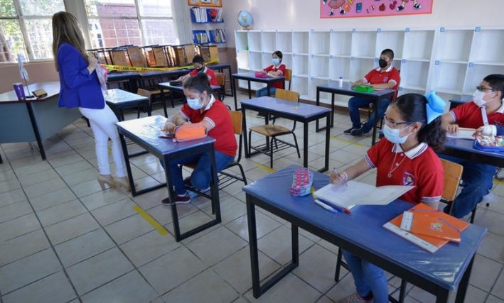 Preinscripciones para ciclo escolar 2022-2023 confunden a padres de familia de NL