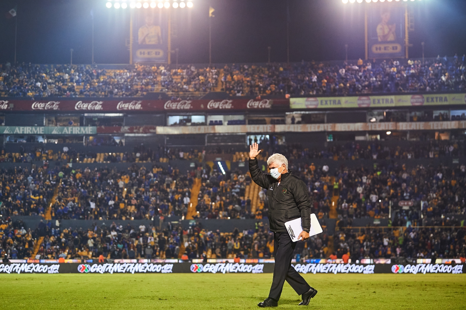 Ricardo Ferretti ofrece disculpas; FMF abre investigación contra él