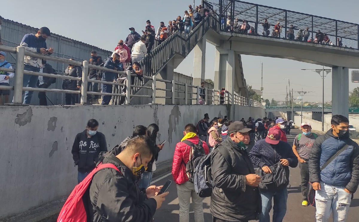 Metro suspende servicio en estaciones Pantitlán, Puebla y Ciudad Deportiva de la Línea 9