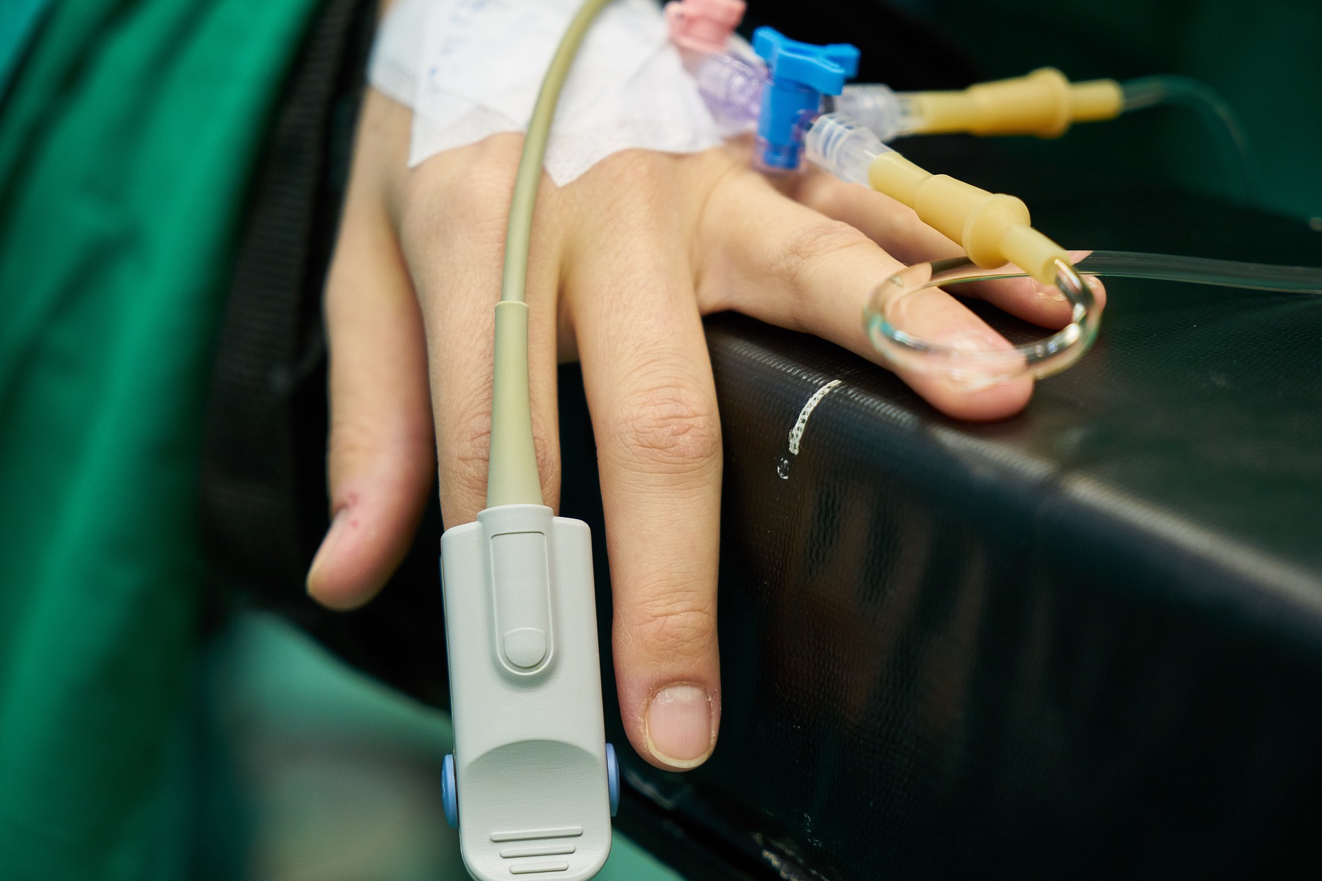 Pareja con cáncer terminal busca protección para sus hijos