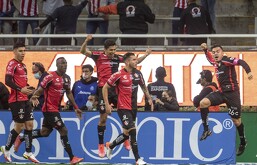 Atlas vence por la mínima a Chivas Atlas vence por la mínima a Chivas