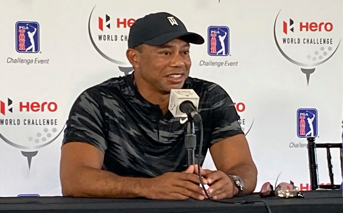 Tiger Woods da su primera conferencia de prensa desde el accidente en febrero