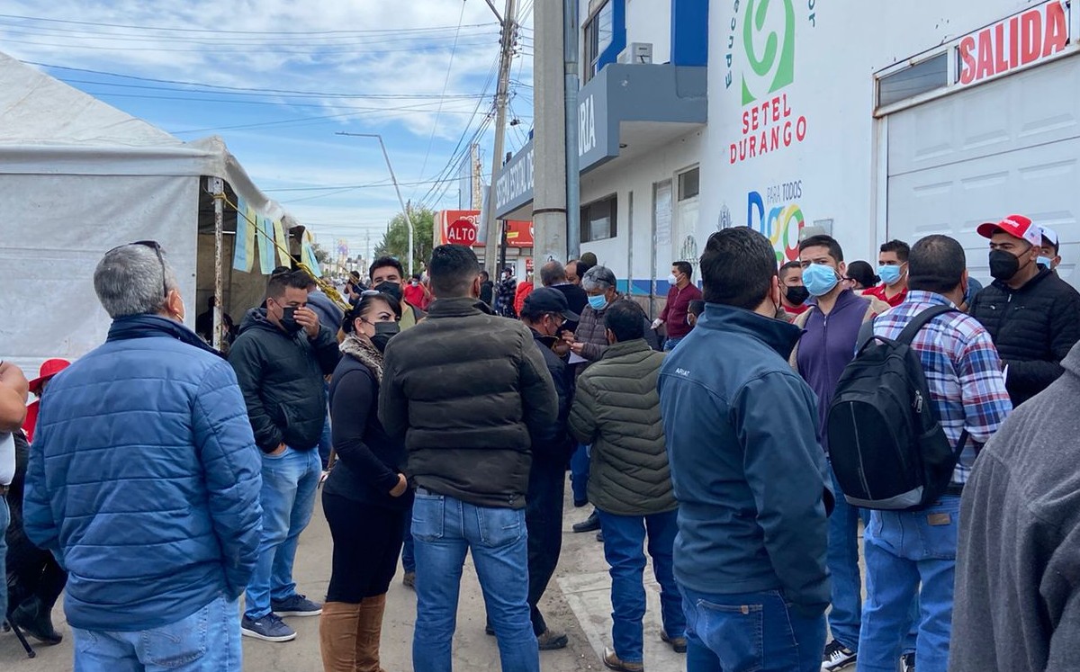 Toman oficinas de Telesecundarias en Durango