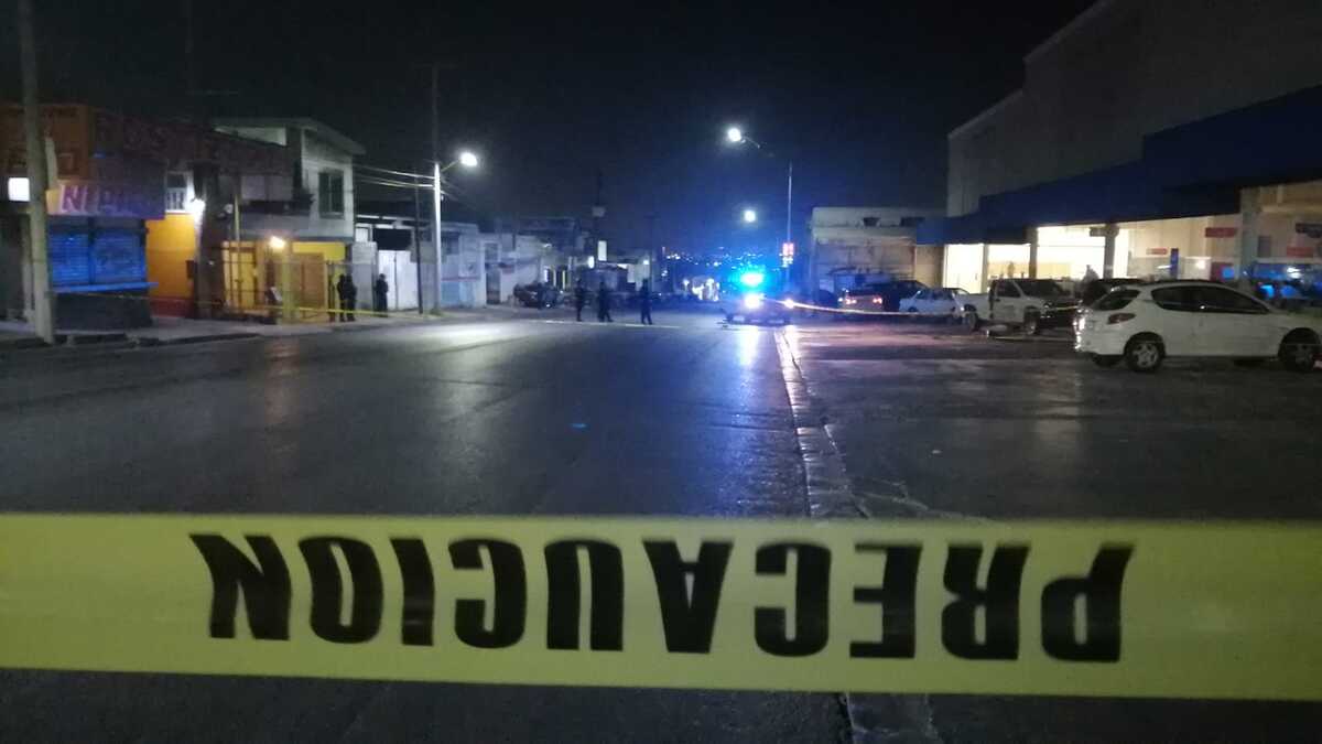 Hombre atropella a dos personas en Guadalupe. / Miranda Arias