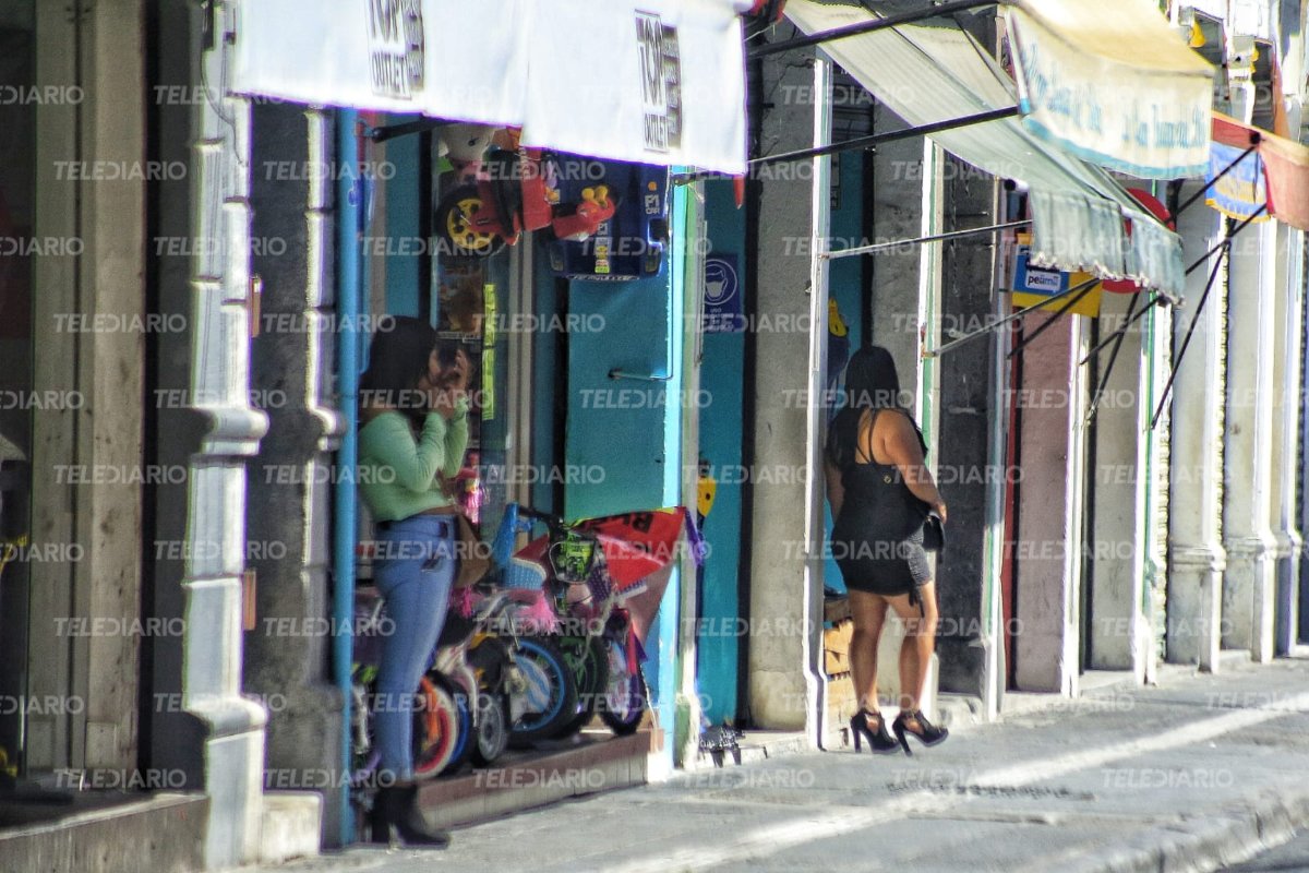 De la calle 3 a la 7 Norte se contabilizó a mas de 15 mujeres / Andrés Lobato