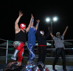 Octagon regresa a León / Monserrat Yepez Octagon regresa a León / Monserrat Yepez