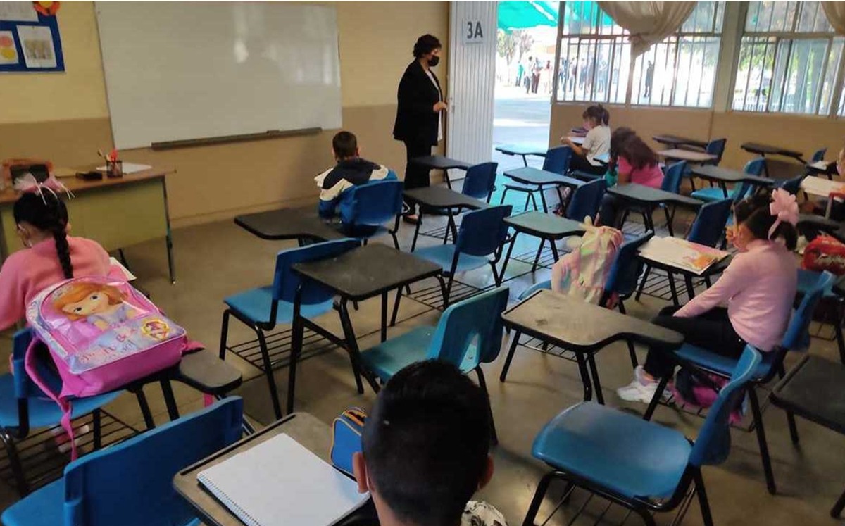 Educación básica CdMx/Liberto Ureña