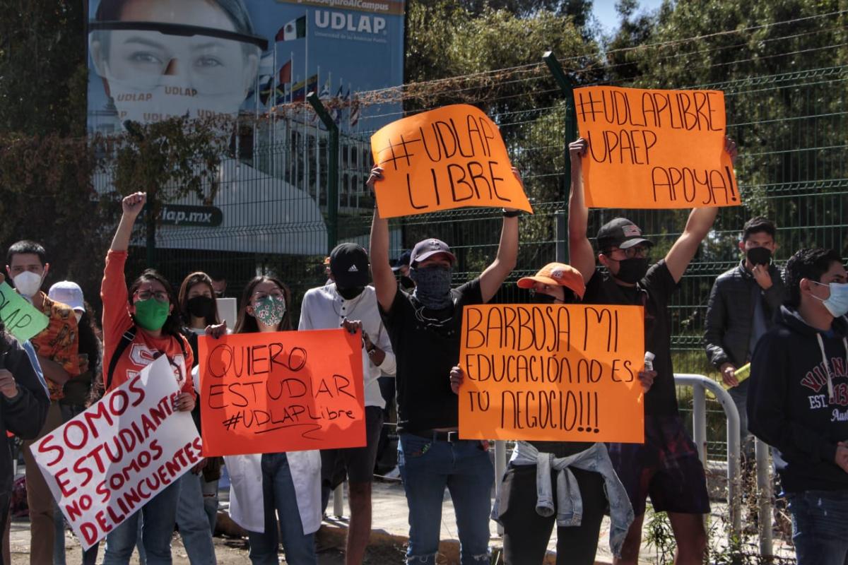 ¡ULAP Libre! Estudiantes exigen la liberación del campus para continuar con sus actividades académicas / Melanie Torres.