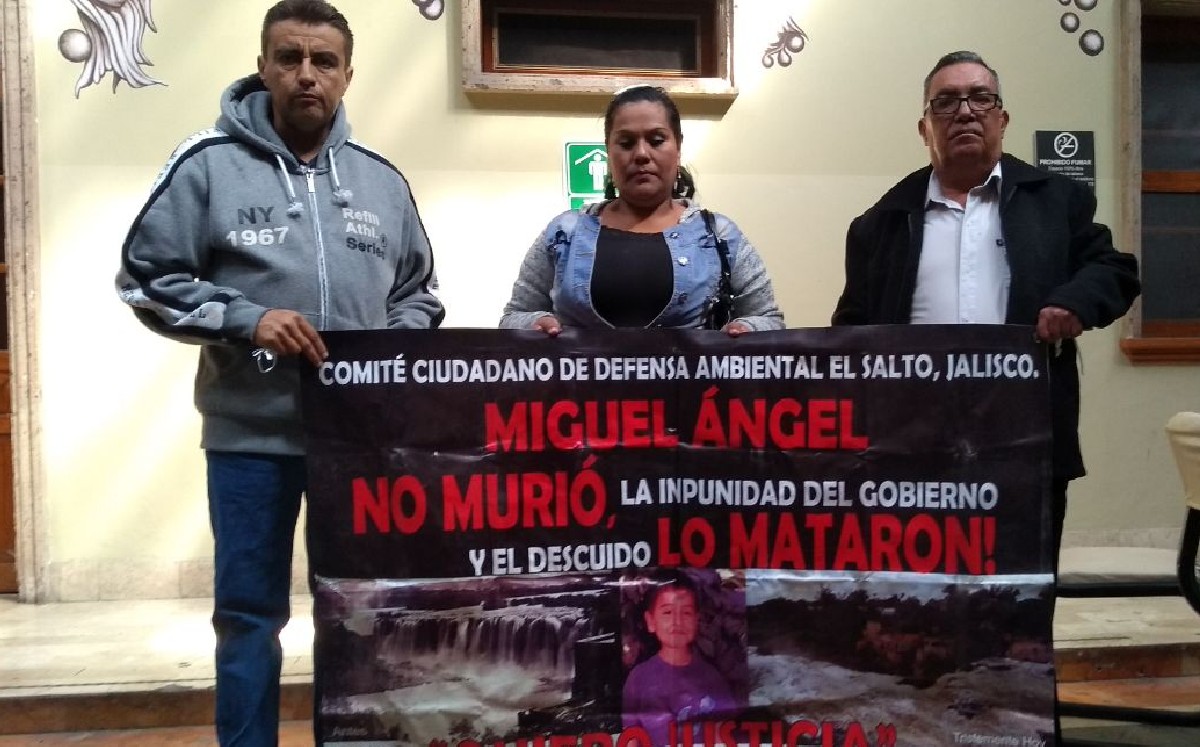 Asociaciones y colectivos piden el saneamiento del río 'Santiago' / Roberto Hurtado
