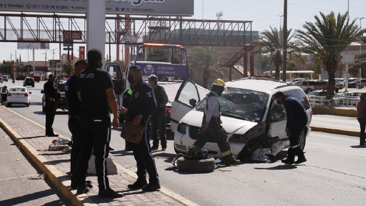 Adulto mayor sufre aparatoso accidente vial en Gómez Palacio