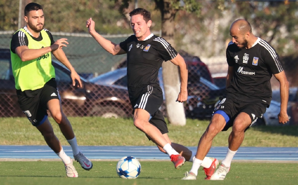 Juan Purata, Florian Thauvin y Guido Pizarro / Tigres